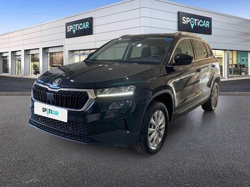 Usado Skoda Karoq Ambition 150 CV (110 kW) 2023 Negro SUV
