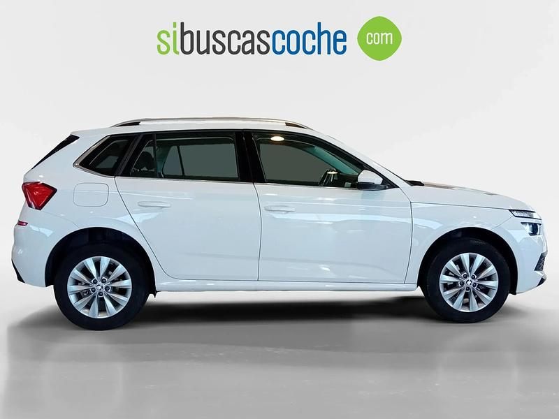 Usado Skoda Kamiq Ambition 110 CV (80 kW) 2021 Blanco SUV