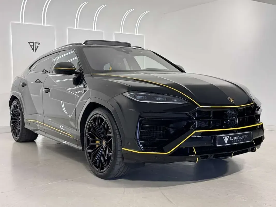 Usado Lamborghini Urus 801 CV (589 kW) 2025 Negro SUV