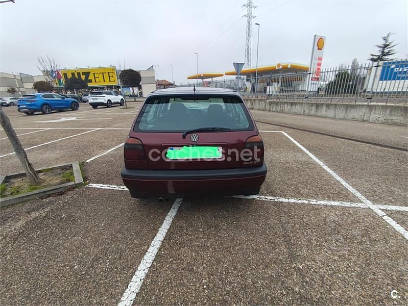 Usado VW Golf III GTI 115 CV (84 kW) 1994 Granate Berlina