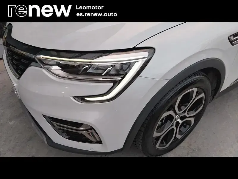 Usado Renault Arkana Techno 145 CV (106 kW) 2023 Blanco SUV