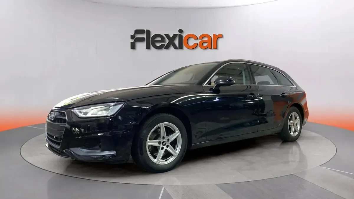 Begagnad Audi A4 Advanced Plus 150 HK (110 kW) 2023 Svart Kombi
