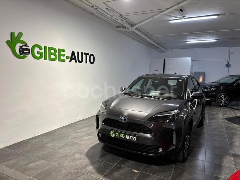Gris / plata Usado 2022 Toyota Yaris Cross Active SUV | 24.500 € (Un poco caro) - Imagen 1/4