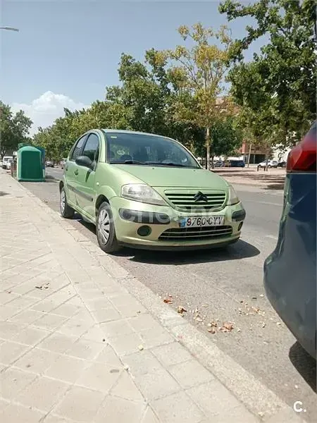 Usado Citroën C3 61 CV (44 kW) 2004 Verde Berlina