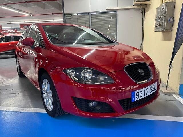 Usado Seat Leon Sport 125 CV (91 kW) 2009 Rojo Berlina