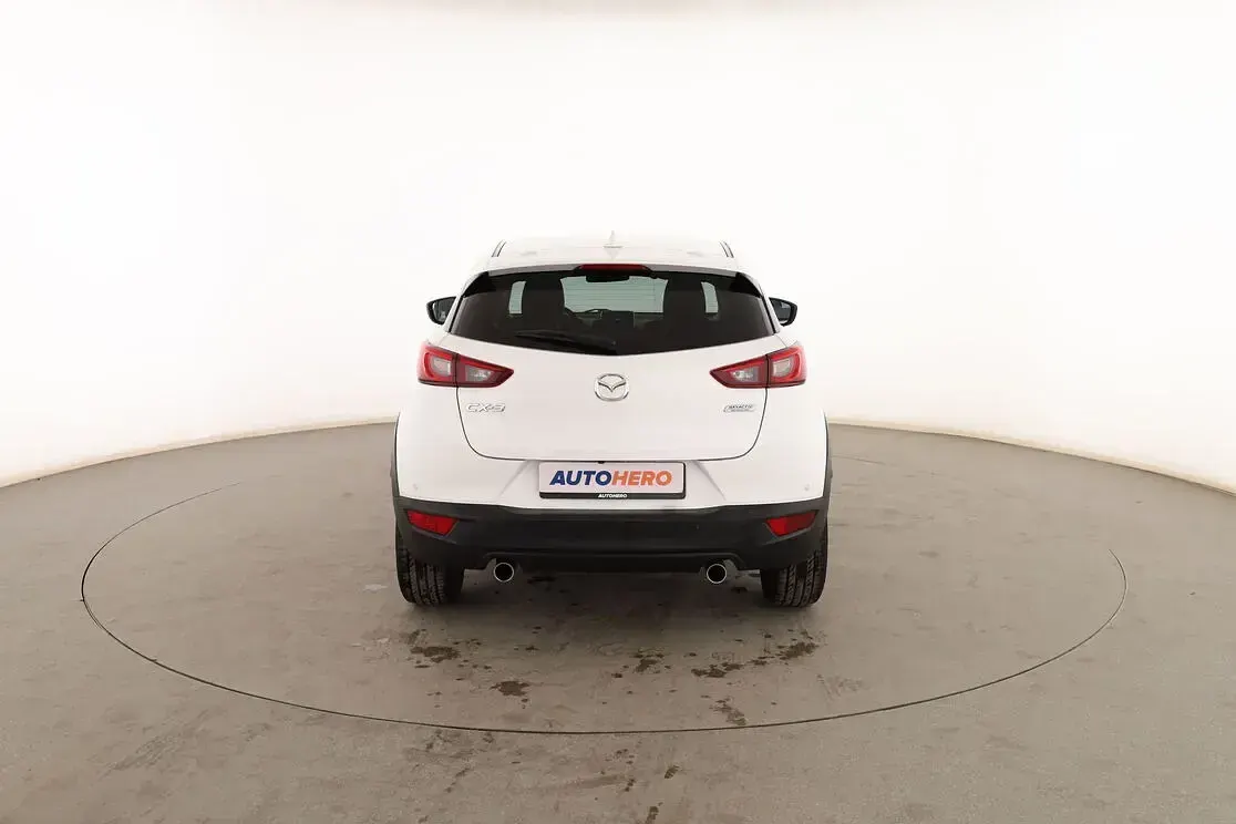 Usado Mazda CX-3 Luxury 120 CV (88 kW) 2016 Blanco SUV