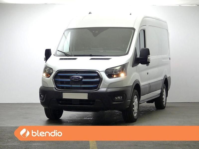 Blanco Usado 2022 Ford Transit Trend Monovolumen | 60.900 € - Imagen 1/4