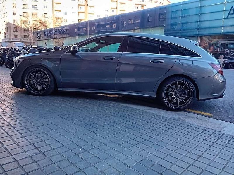 Usado Mercedes CLA45 AMG AMG 381 CV (280 kW) 2017 Gris Berlina
