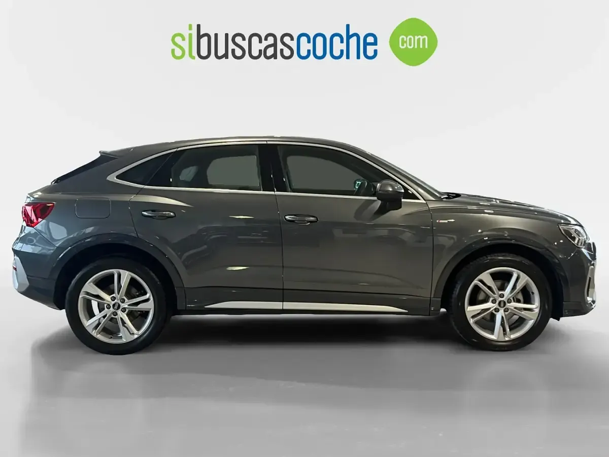 Usado Audi Q3 Sportback S-Line 150 CV (110 kW) 2022 Gris/plata SUV