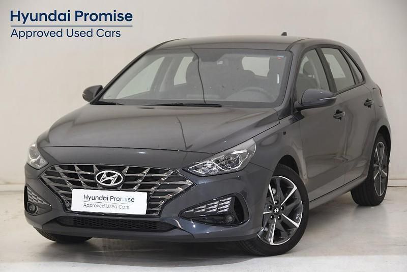 Dark night Usado 2024 Hyundai i30 | 19.500 € (Precio justo) - Imagen 1/4