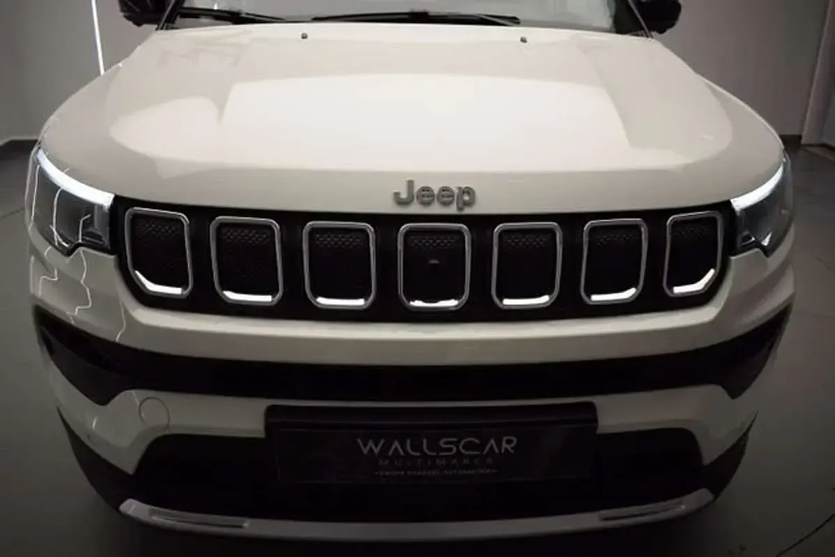 Usado Jeep Compass Limited 131 CV (96 kW) 2022 Blanco SUV