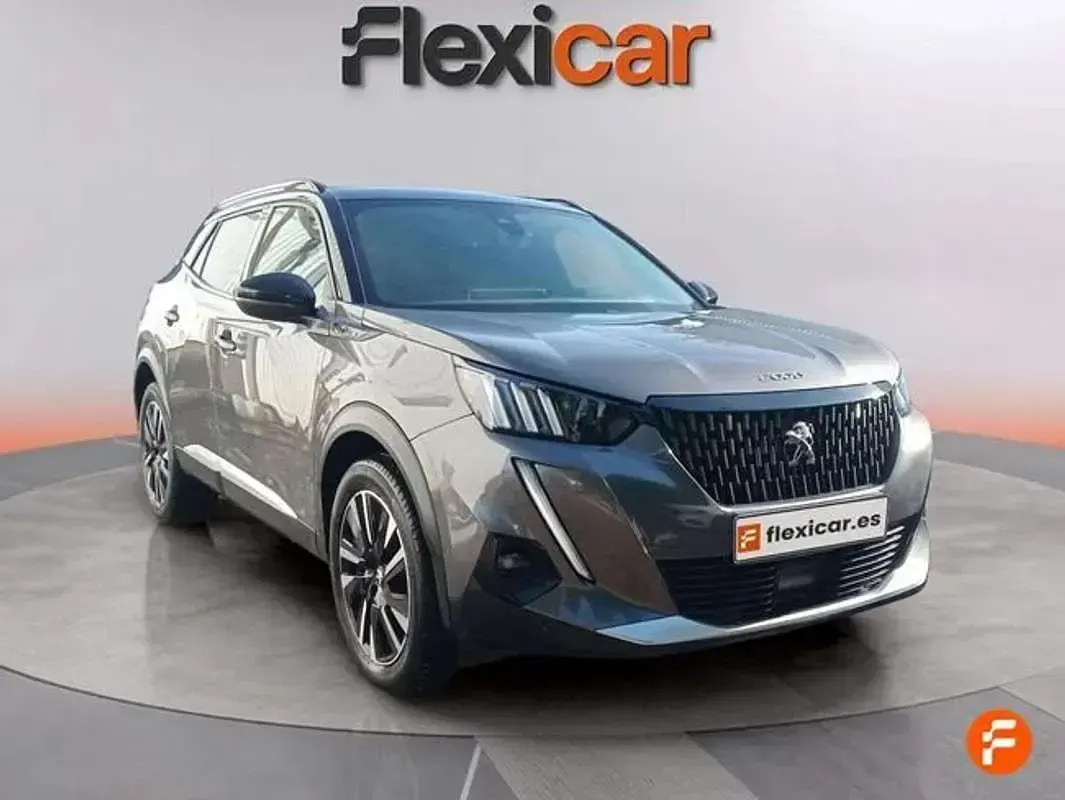 Usado Peugeot 2008 GT 131 CV (96 kW) 2020 Gris SUV
