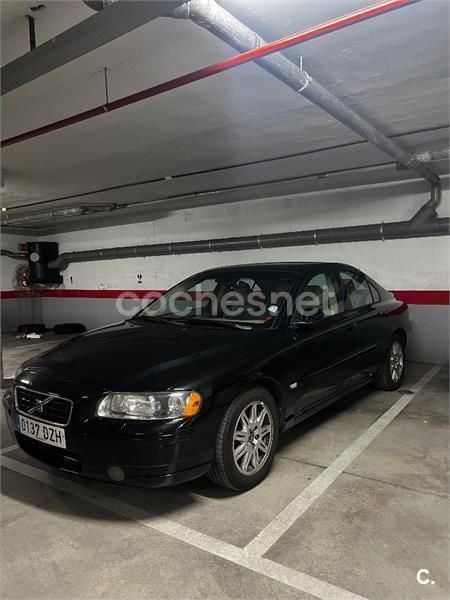 Negro Usado 2004 Volvo S60 Berlina | 5500 € (Caro) - Imagen 1/4