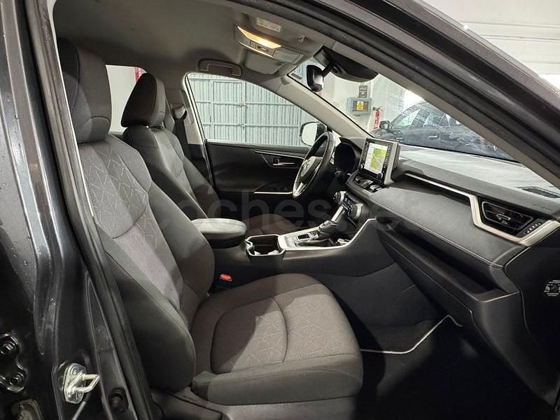 Usado Toyota RAV4 Hybrid Advance 218 CV (160 kW) 2020 Gris / plata SUV