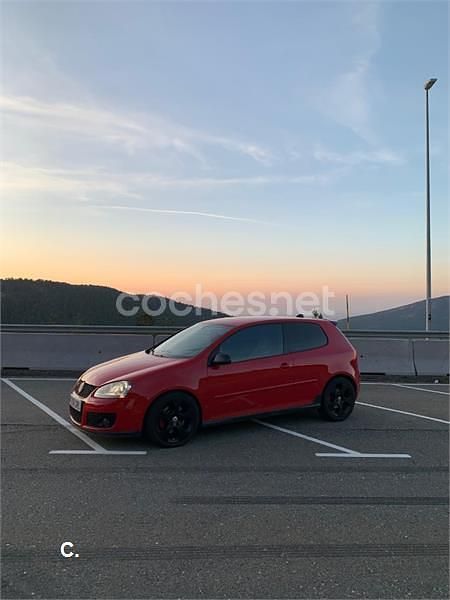 Rojo Usado 2005 VW Golf IV GTI Berlina | 8500 € (Precio justo) - Imagen 1/4
