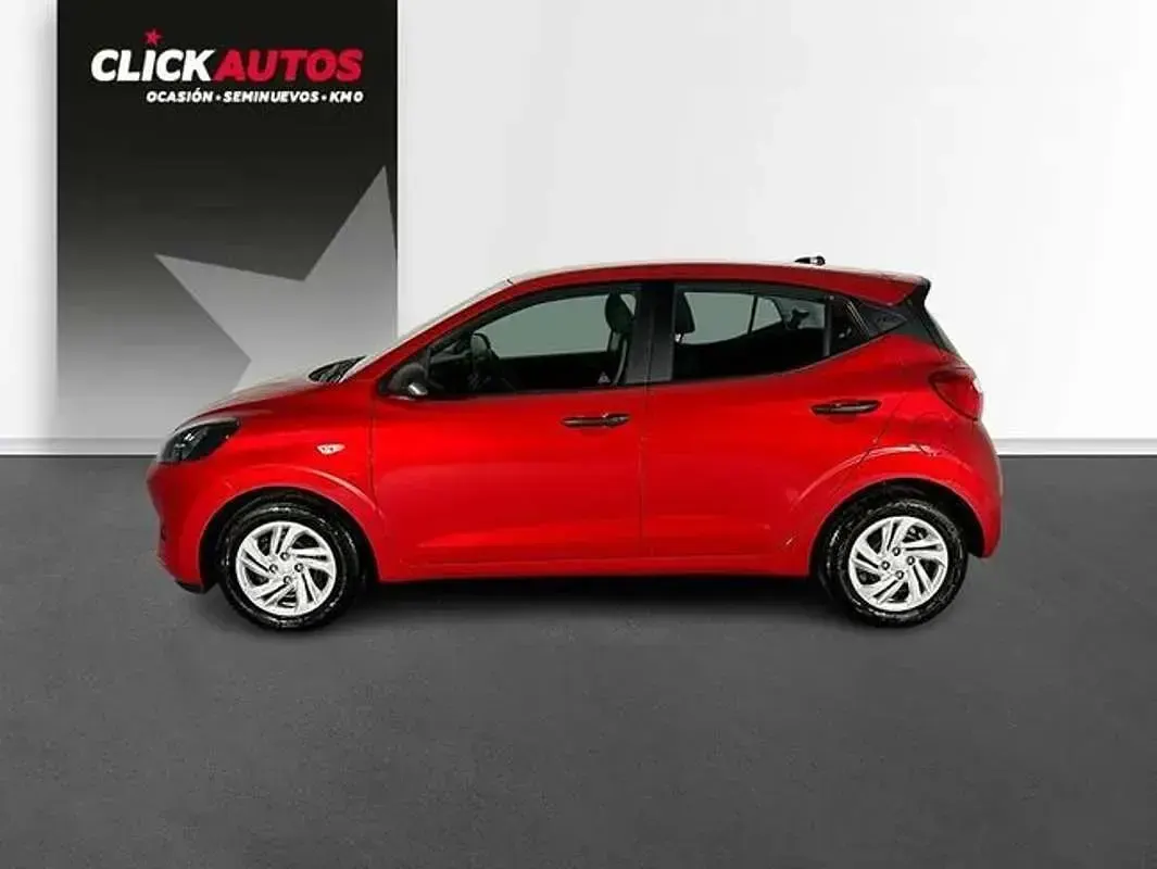 Usado Hyundai i10 63 CV (46 kW) 2024 Rojo Utilitario
