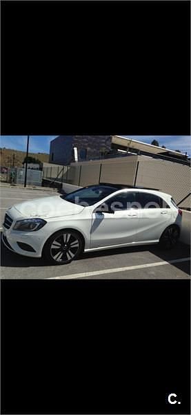 Usado Mercedes A180 Urban 109 CV (80 kW) 2013 Blanco Berlina