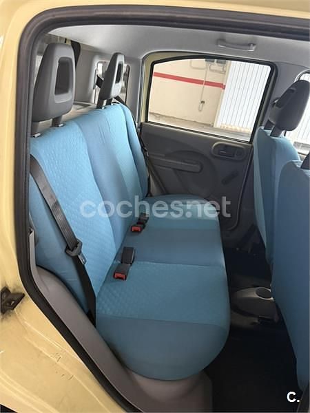 Usado Fiat Panda Dynamic 60 CV (44 kW) 2004 Amarillo Utilitario