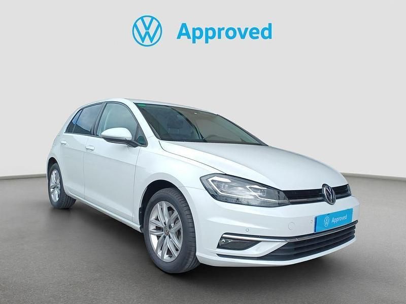 Blanco Usado 2017 VW Golf VII Advance | 17.900 € (Un poco caro) - Imagen 1/4