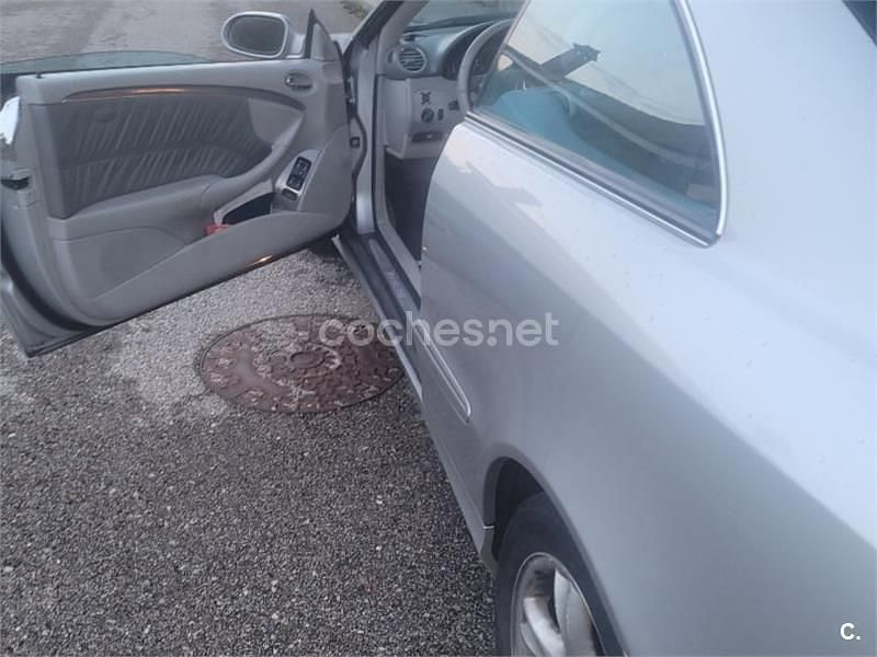 Gris / plata Usado 2004 Mercedes CLK320 Avantgarde Descapotable | 3500 € - Imagen 1/4