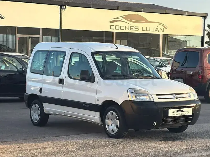 Usado Citroën Berlingo Tonic 75 CV (55 kW) 2011 Blanco Monovolumen
