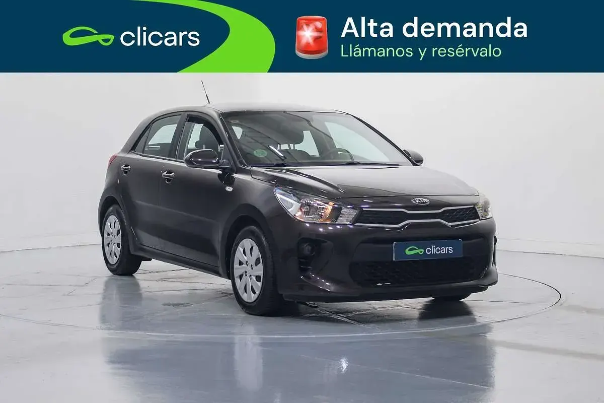 Usado Kia Rio 84 CV (61 kW) 2017 Marrón Utilitario