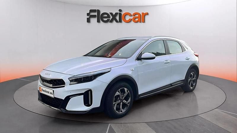Usado Kia XCeed 121 CV (88 kW) 2023 Blanco SUV