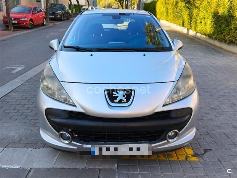 Usado Peugeot 207 110 CV (80 kW) 2007 Gris / plata Berlina