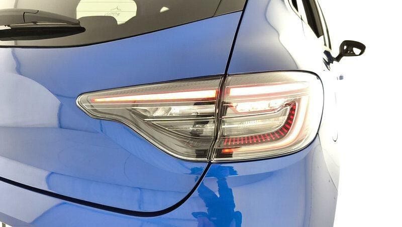 Usado Renault Clio V Techno 100 CV (73 kW) 2025 Azul Berlina