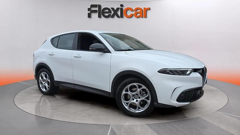 Usado Alfa Romeo Tonale Sprint 131 CV (96 kW) 2023 Blanco SUV