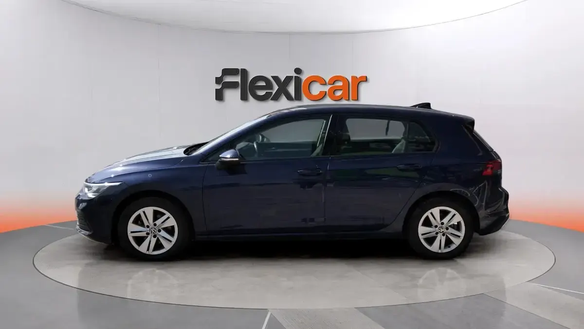 Usado VW Golf VII 115 CV (84 kW) 2021 Azul Utilitario