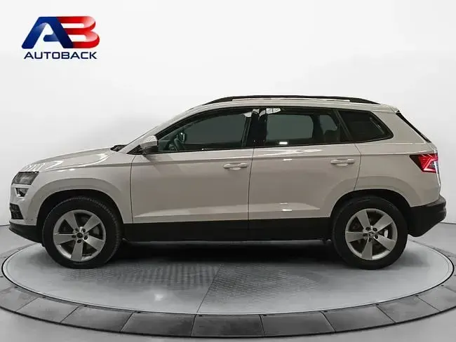 Usado Skoda Karoq Ambition 150 HP (110 kW) 2021 Branco SUV