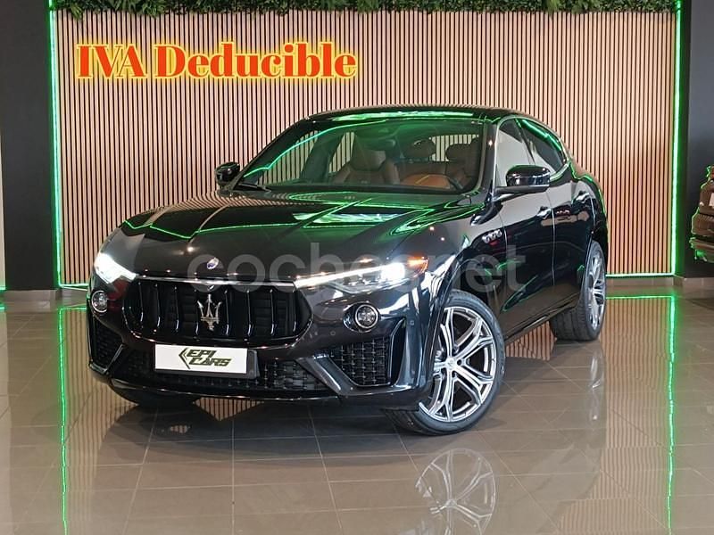 Usado Maserati Levante 350 CV (257 kW) 2019 Gris / plata SUV