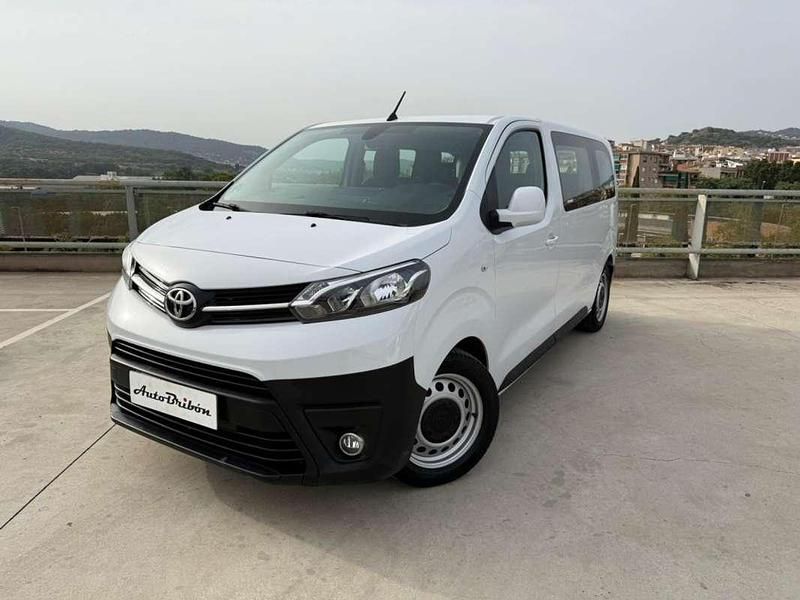 Usado Toyota Proace 120 CV (88 kW) 2022 Blanco Monovolumen