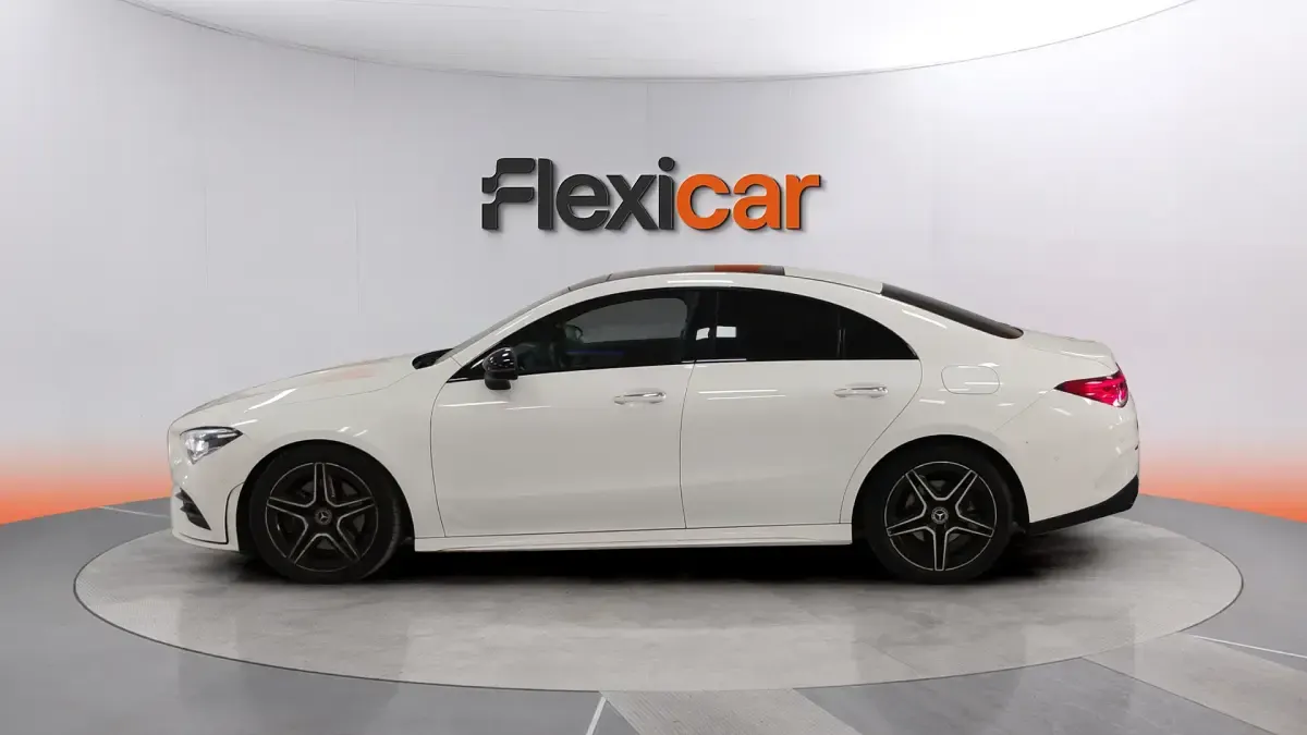 Usado Mercedes CLA200 150 CV (110 kW) 2019 Blanco Coupe