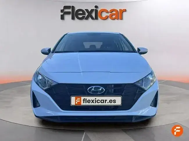 Usado Hyundai i20 101 CV (74 kW) 2022 Blanco Utilitario