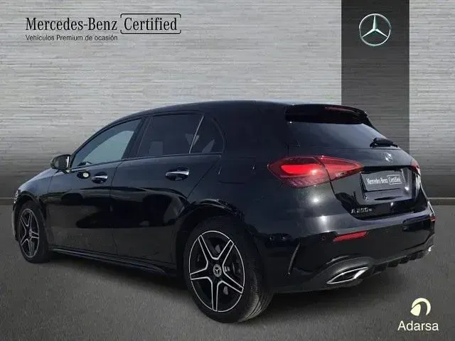 Usado Mercedes A250 218 CV (160 kW) 2025 Negro cosmos