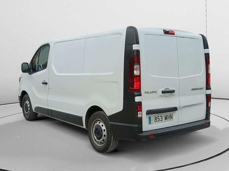 Usado Renault Trafic 132 CV (97 kW) 2023 Blanco Monovolumen