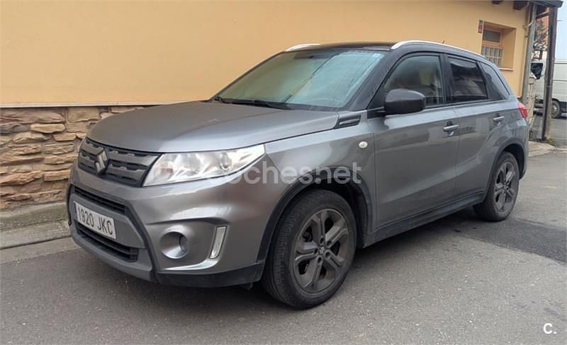 Usado Suzuki Vitara 120 CV (88 kW) 2015 Gris / plata SUV