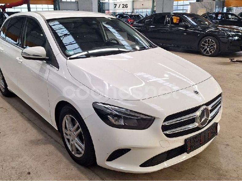 Blanco Usado 2021 Mercedes B200 Monovolumen | 21.990 € (Precio justo) - Imagen 1/4