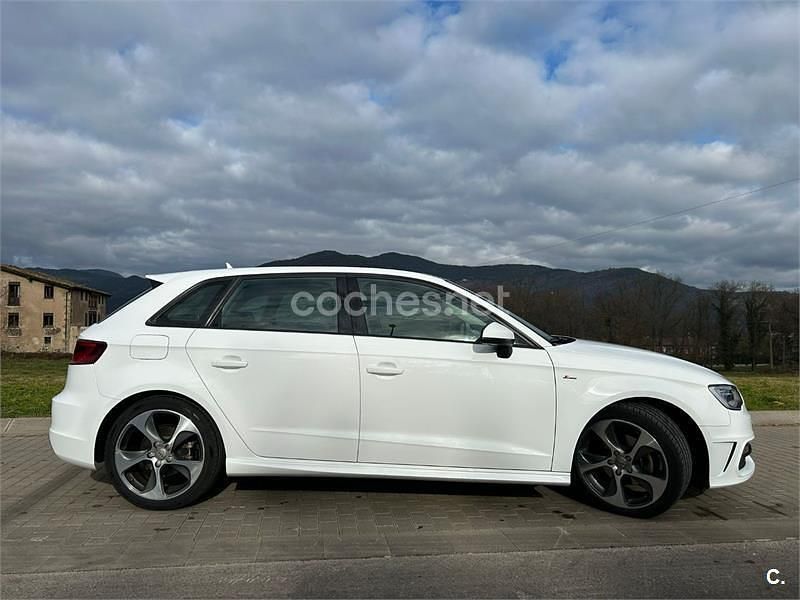 Usado Audi A3 S-Line 125 CV (91 kW) 2016 Blanco Berlina