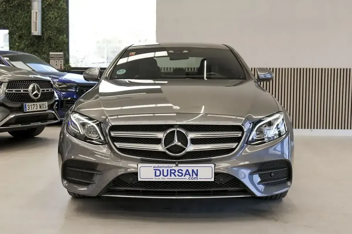 Usado Mercedes E220 194 CV (142 kW) 2016 Gris Berlina