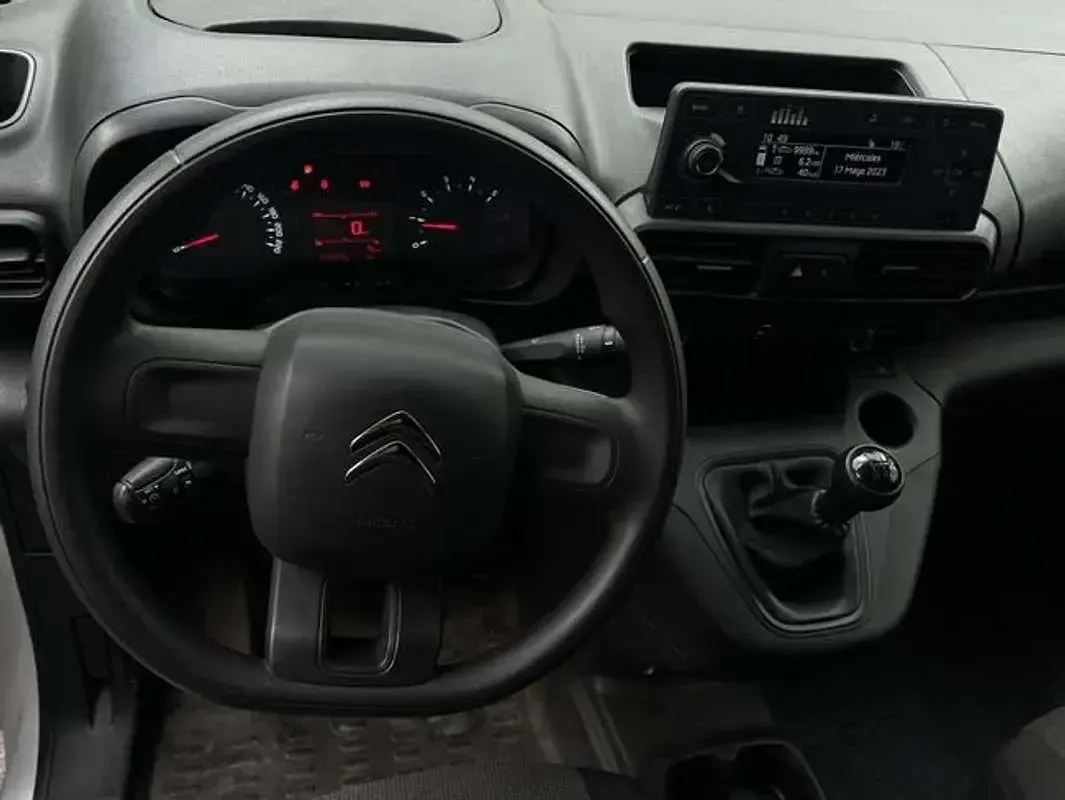 Usado Citroën Berlingo 101 CV (74 kW) 2022 Blanco Monovolumen