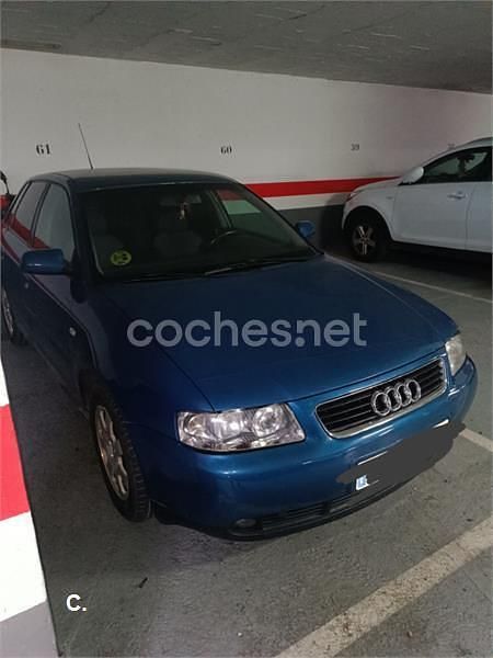 Usado Audi A3 Attraction 101 CV (74 kW) 2001 Azul Utilitario