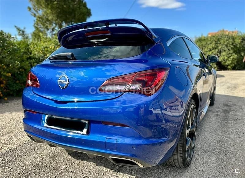 Usado Opel Astra GTC OPC 280 CV (205 kW) 2015 Azul Berlina