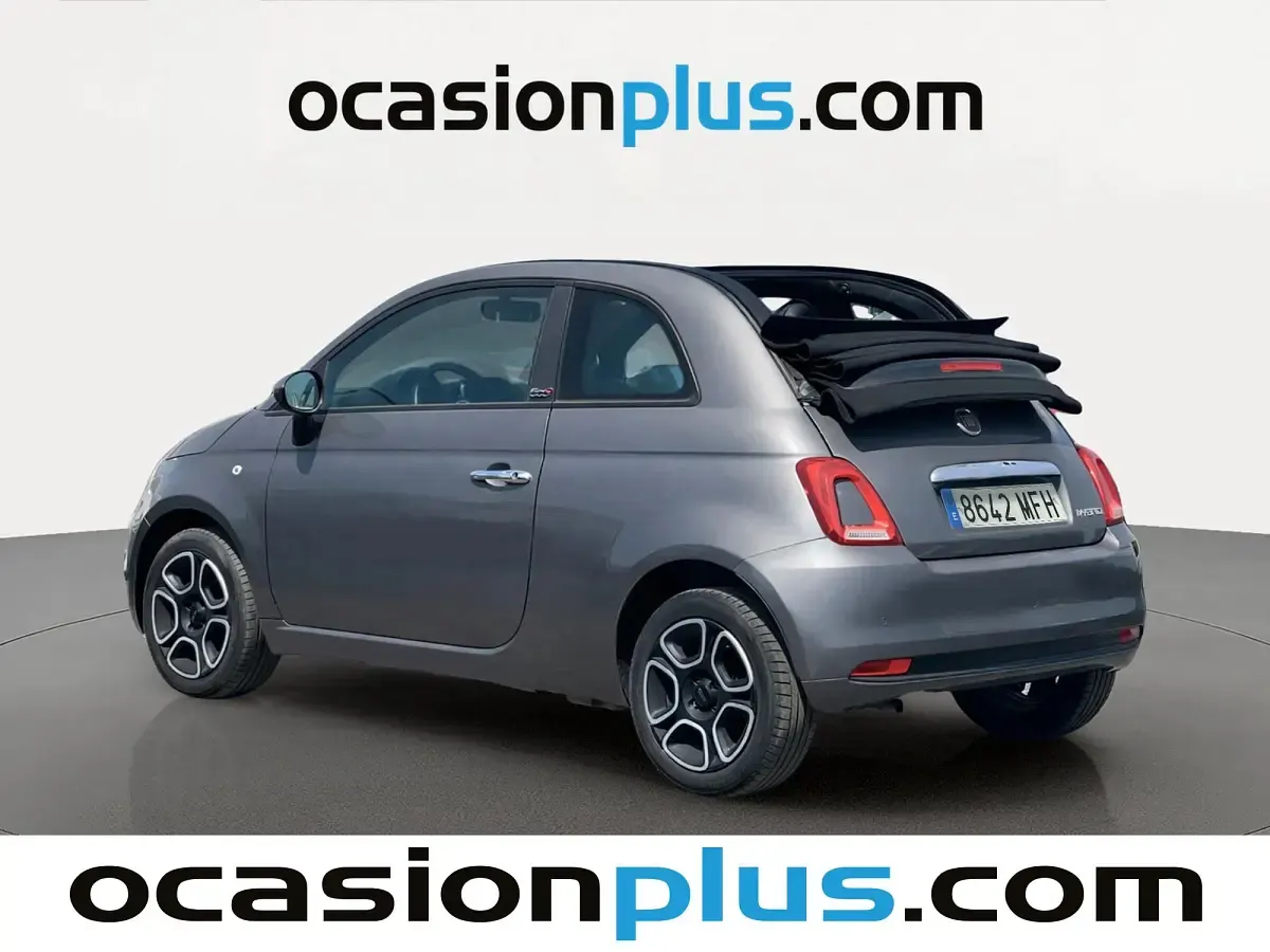 Usado Fiat 500C Club 71 CV (52 kW) 2023 Gris Descapotable