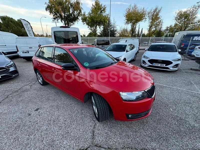 Rojo Usado 2016 Skoda Rapid Active Berlina | 11.000 € (Precio justo) - Imagen 1/4