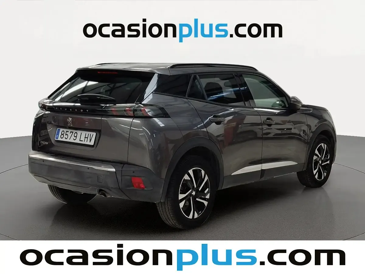 Usado Peugeot 2008 Allure 131 CV (96 kW) 2020 Gris SUV