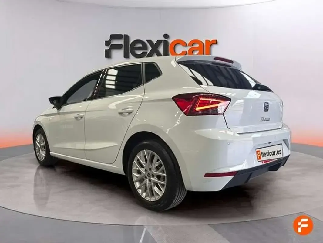 Usado Seat Ibiza 116 CV (85 kW) 2024 Blanco Utilitario