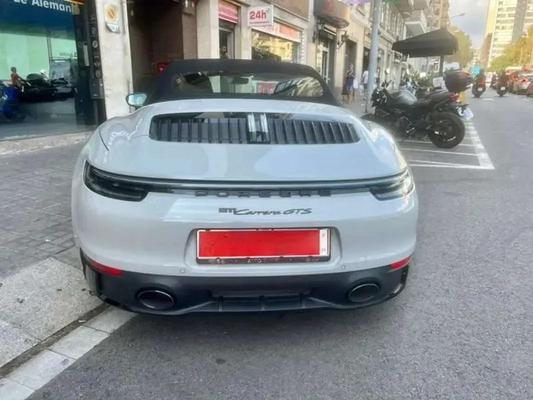 Usado Porsche 911 Carrera GTS 480 CV (353 kW) 2022 Gris Descapotable